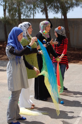 صورة من يومٍ مفتوح لمدرسة سيرك فلسطين في جنين، 2012
