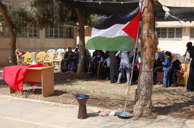 صورة من يومٍ مفتوح لمدرسة سيرك فلسطين في جنين، 2012
