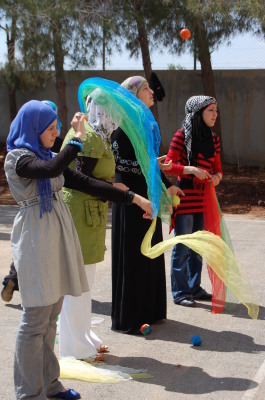 صورة من يومٍ مفتوح لمدرسة سيرك فلسطين في جنين، 2012

