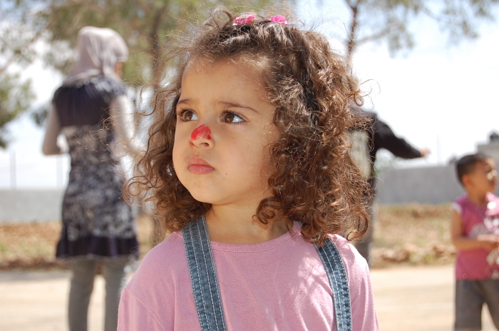 صورة من يومٍ مفتوح لمدرسة سيرك فلسطين في جنين، 2012
