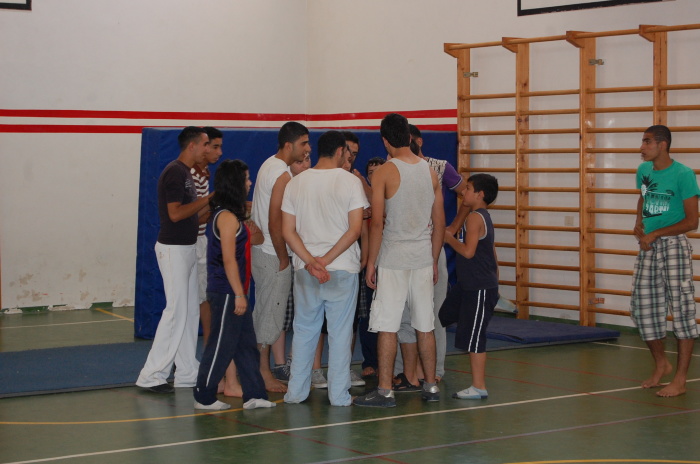 من تدريبات المدرسة الصيفية التي تقيمها 