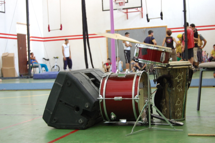 من تدريبات المدرسة الصيفية التي تقيمها 