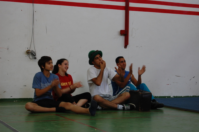 من تدريبات المدرسة الصيفية التي تقيمها 