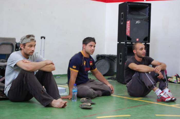 من تدريبات المدرسة الصيفية التي تقيمها 