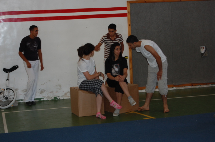 من تدريبات المدرسة الصيفية التي تقيمها 