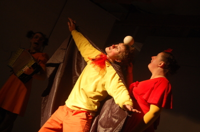 A Glimpse of a Performance by a Belgian Circus Troupe Hosted by the Palestinian Circus School	