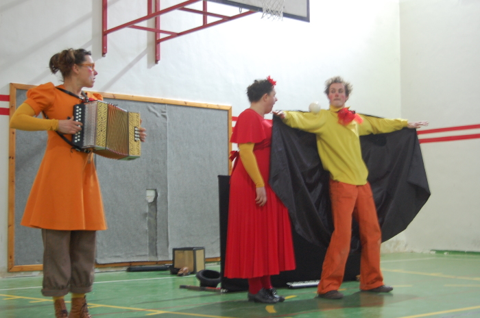 A Glimpse of a Performance by a Belgian Circus Troupe Hosted by the Palestinian Circus School	