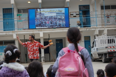 "أحلام للبيع"، مدرسة سيرك فلسطين، مدرسة بنات الأمعري
