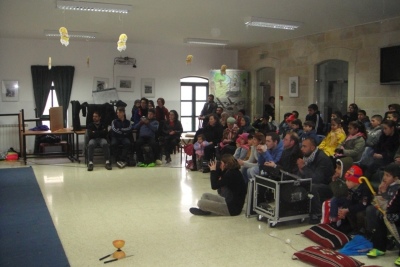 "أحلام للبيع"، مدرسة سيرك فلسطين، مركز غراس الثقافي
