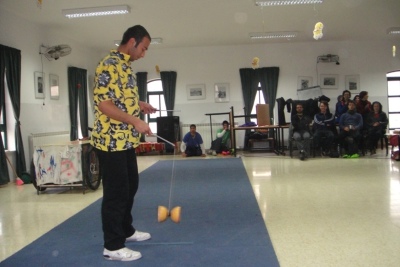 "أحلام للبيع"، مدرسة سيرك فلسطين، مركز غراس الثقافي
