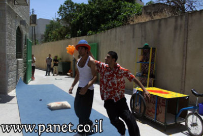 عرض لفرقة مدرسة سيرك فلسطين في المركز الثقافي الألماني الفرنسي 