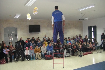 "أحلام للبيع"، مدرسة سيرك فلسطين، مركز غراس الثقافي
