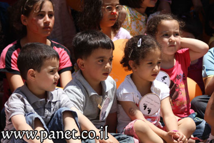 عرض لفرقة مدرسة سيرك فلسطين في المركز الثقافي الألماني الفرنسي 