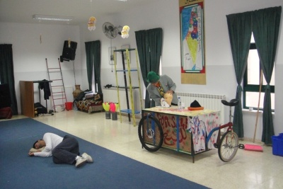 "أحلام للبيع"، مدرسة سيرك فلسطين، مركز غراس الثقافي
