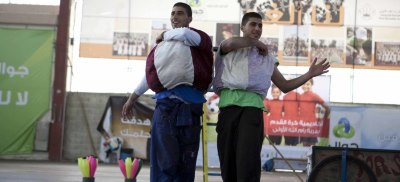 عرض أحلام للبيع في سرية رام الله بالشراكة مع مؤسسة الحق باللعب    <br />
 