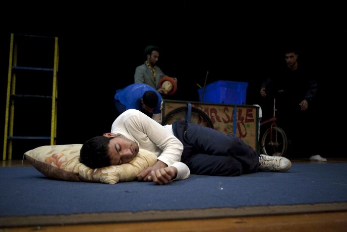 'Dreams for Sale', the Palestinian Circus School, at Saint Joseph School in Ramallah, 2010    <br />
 