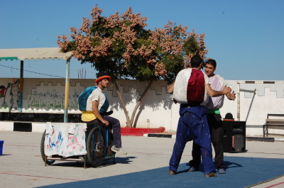 "أحلام للبيع"، مدرسة سيرك فلسطين، قلقيلية