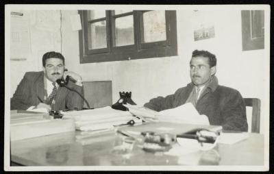 بديع عبدالله برفقة صديقه، الكويت، 29 كانون الثاني 1956