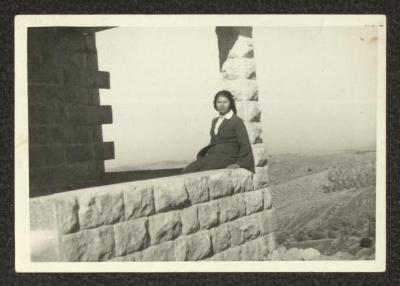 جليلة عبدالله، بيرزيت، مطلع أربعينيات القرن العشرين