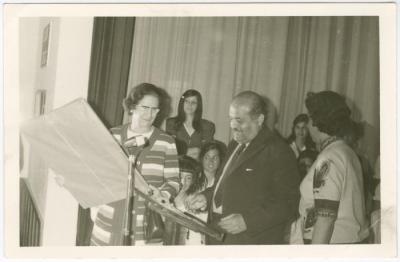 زيارة محمد حافظ الدجاني لمدرسة بنات رام الله الثانوية، 1960-1969