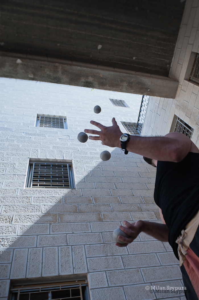 صورة من المدرسة الصيفيَّة التابعة لمدرسة سيرك فلسطين، 2011