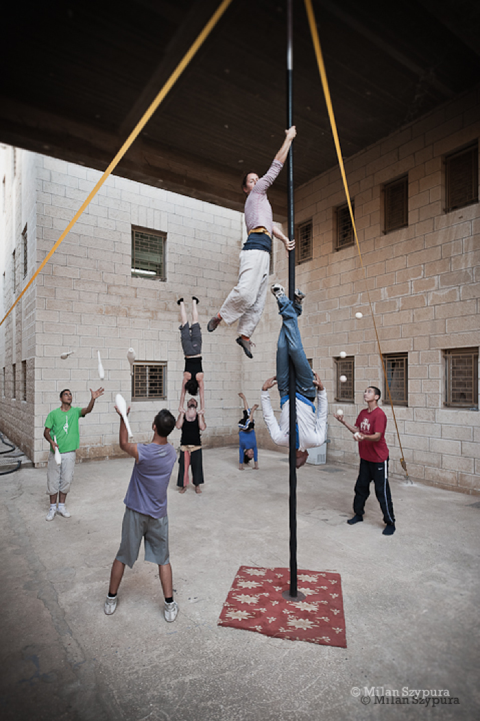 صورة من المدرسة الصيفيَّة التابعة لمدرسة سيرك فلسطين، 2011