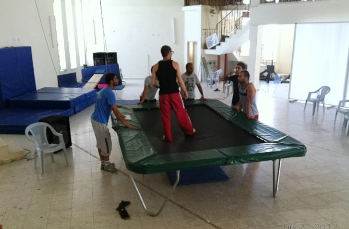 صورة من تدريبات مدرسة سيرك فلسطين