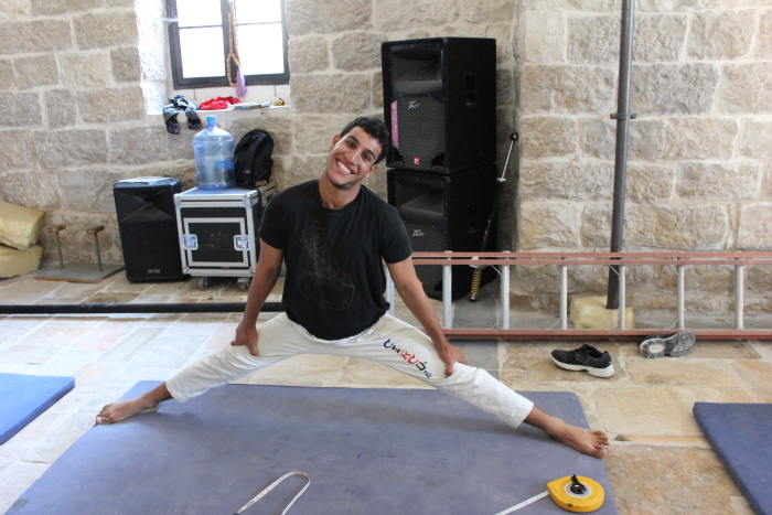 صورة من تحضيرات عرض 