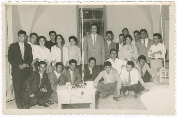 جابي برامكي ومجموعة من طلبة كلية بيرزيت، 1960-1961 