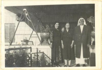 Lamia al-Qaddoumi and Her Family, Jerusalem, 1959