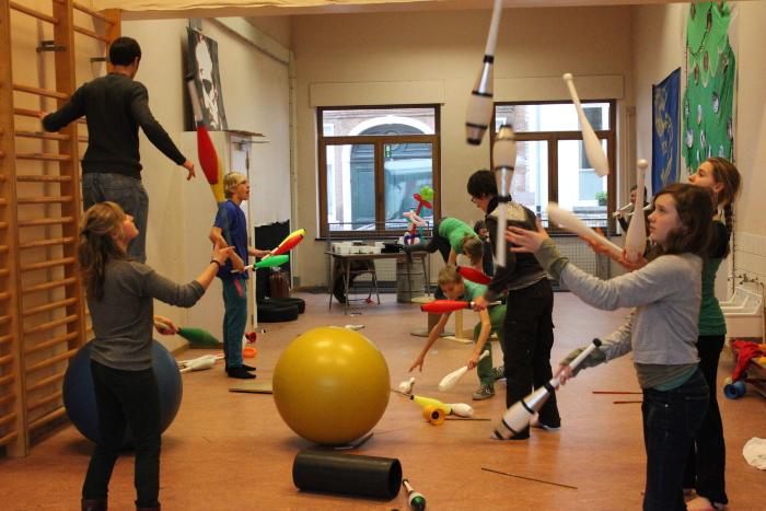 A Glimpse of the Palestinian Circus School's 'Kol Sabr' Tour in Belgium