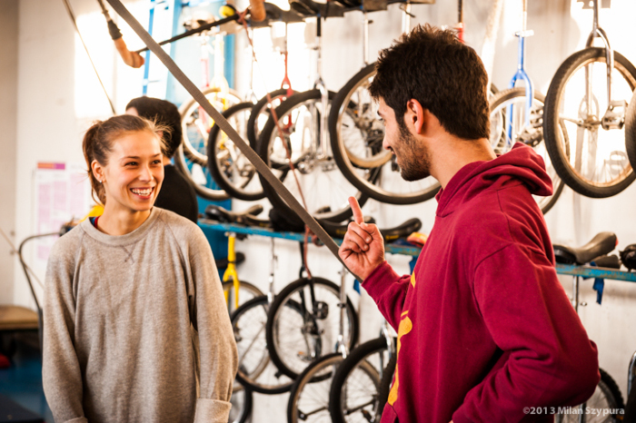 من جولة عروض في بلجيكا لعرض بعنوان 