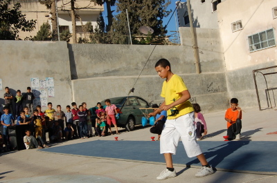 ملمح من يوم مفتوح نفتذه مدرسة سيرك فلسطين في مخيم الفارعة للاجئين الفلسطينيين
