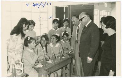 حفلة تخرج الصف الثاني الإعدادي في مدرسة بنات بيرزيت، 16 أيار 1970 
