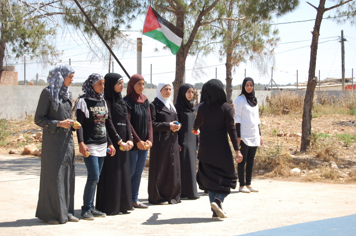 صورة من يومٍ مفتوح لمدرسة سيرك فلسطين في جنين، 2012
