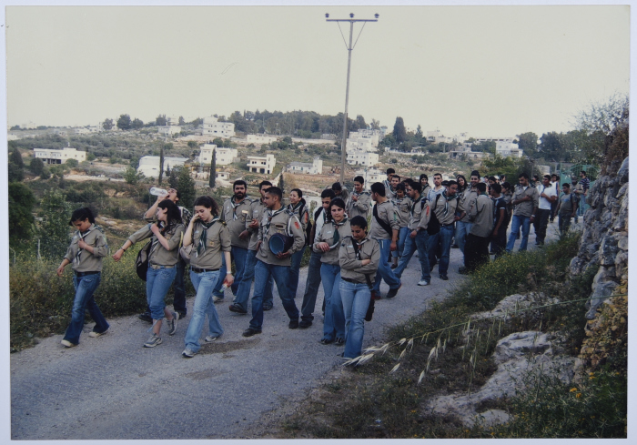 كشافة قرية عابود في مسير إلى الطبيعة