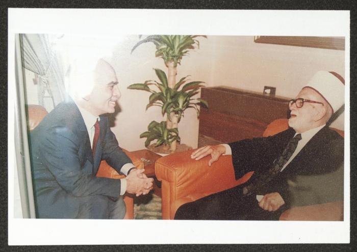 Sa'd Edin al-Alami with al-Hussein bin Talal, the 1980s