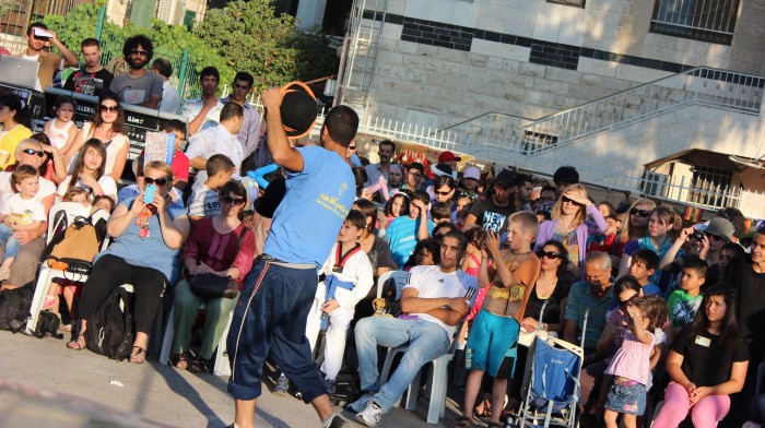 The Palestinian Circus School Participates in Wein 'a Ramallah Festival 