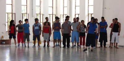 صورة من مدرسة صيفيَّة نظمتها مدرسة سيرك فلسطين في بيرزيت، 2012