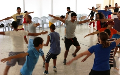 صورة من مدرسة صيفيَّة نظمتها مدرسة سيرك فلسطين في بيرزيت، 2012
