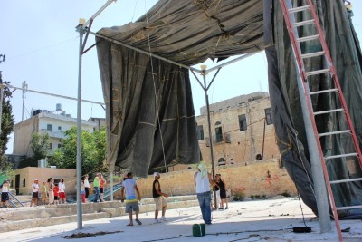 صورة من مدرسة صيفيَّة نظمتها مدرسة سيرك فلسطين في بيرزيت، 2012