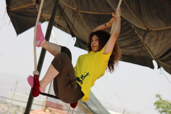صورة من مدرسة صيفيَّة نظمتها مدرسة سيرك فلسطين في بيرزيت، 2012