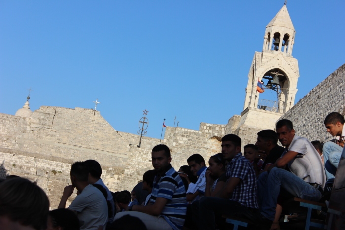 صورة من مدرسة صيفيَّة نظمتها مدرسة سيرك فلسطين في بيرزيت، 2012