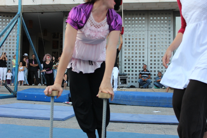 صورة من مدرسة صيفيَّة نظمتها مدرسة سيرك فلسطين في بيرزيت، 2012