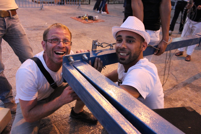 صورة من مدرسة صيفيَّة نظمتها مدرسة سيرك فلسطين في بيرزيت، 2012