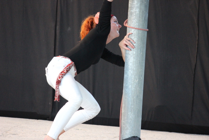 صورة من مدرسة صيفيَّة نظمتها مدرسة سيرك فلسطين في بيرزيت، 2012