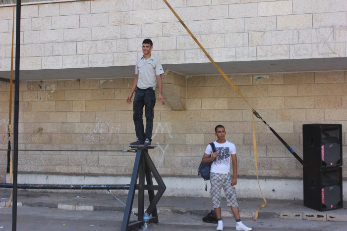 صورة من مدرسة صيفيَّة نظمتها مدرسة سيرك فلسطين في بيرزيت، 2012