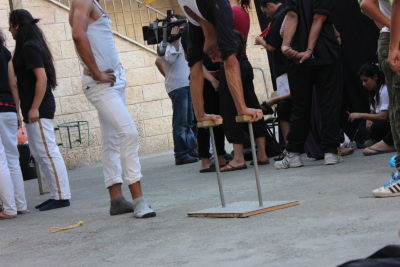 صورة من مدرسة صيفيَّة نظمتها مدرسة سيرك فلسطين في بيرزيت، 2012