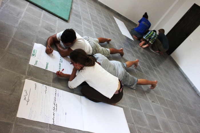 صورة من مدرسة صيفيَّة نظمتها مدرسة سيرك فلسطين في بيرزيت، 2012