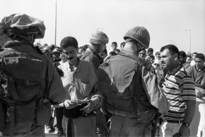 الحاجز العسكري الإسرائيلي المقام على أراضي بلدة قلدنيا، 2001